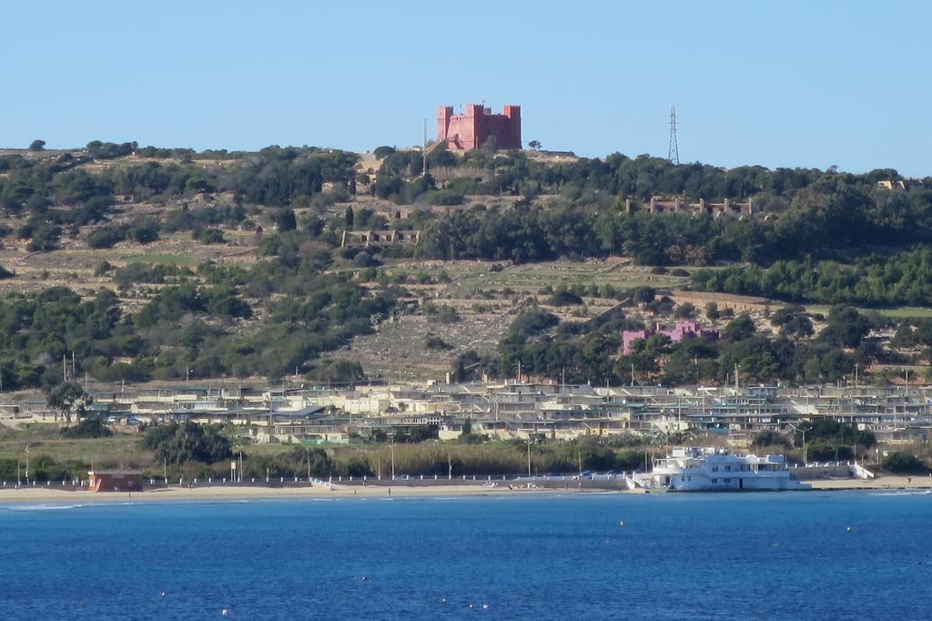 Maltaholiday Seafront Penthouse Apartamento Mellieħa Exterior foto