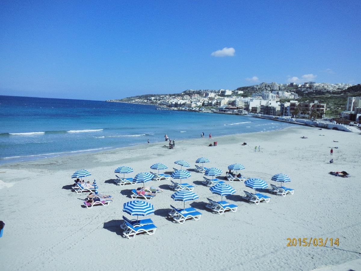 Maltaholiday Seafront Penthouse Apartamento Mellieħa Exterior foto